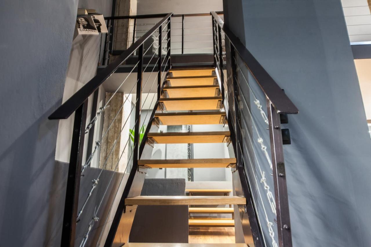 אתונה Trendy Industrial Apt Next To Museum Of Acropolis מראה חיצוני תמונה