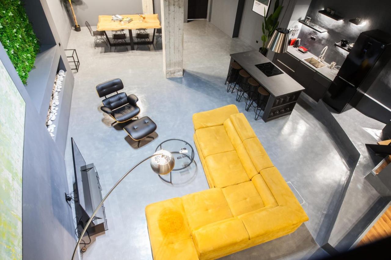 אתונה Trendy Industrial Apt Next To Museum Of Acropolis מראה חיצוני תמונה