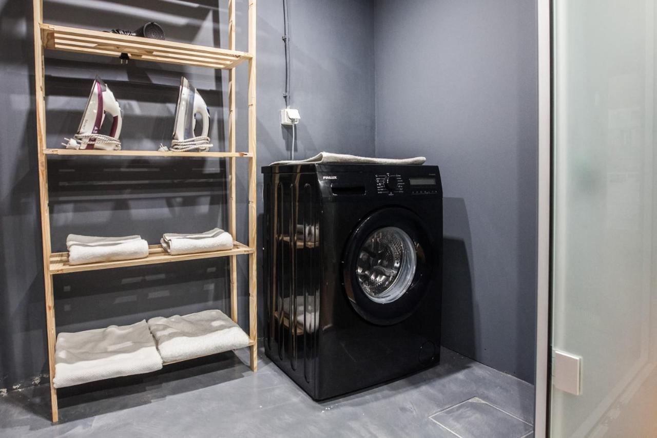 אתונה Trendy Industrial Apt Next To Museum Of Acropolis מראה חיצוני תמונה